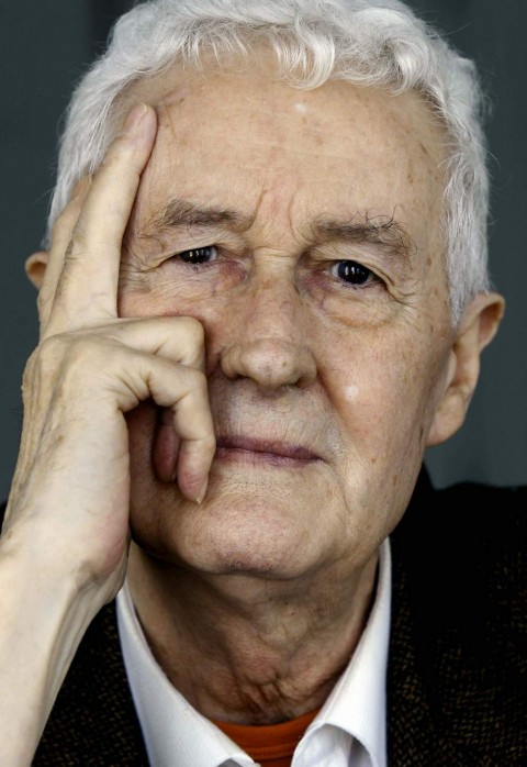 El libro homenaje al poeta Félix Grande se presenta el viernes en La Felguera