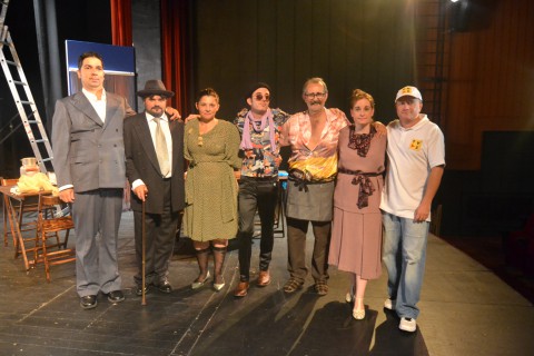 TEATRO KUMEN DEJA DE REPRESENTAR  ´LA APUESTA LOS CENTOLLOS´ de José Neira.